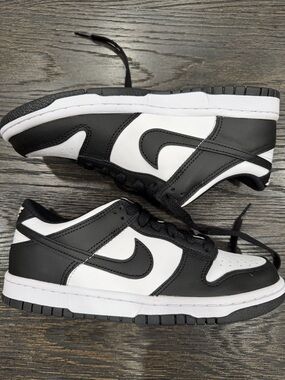 Men's Nike Dunk Low Retro "Panda" White/Black-White size 5.5Y